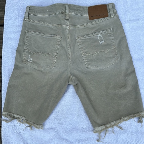 Men’s American Eagle Jean Shorts - Picture 2 of 2